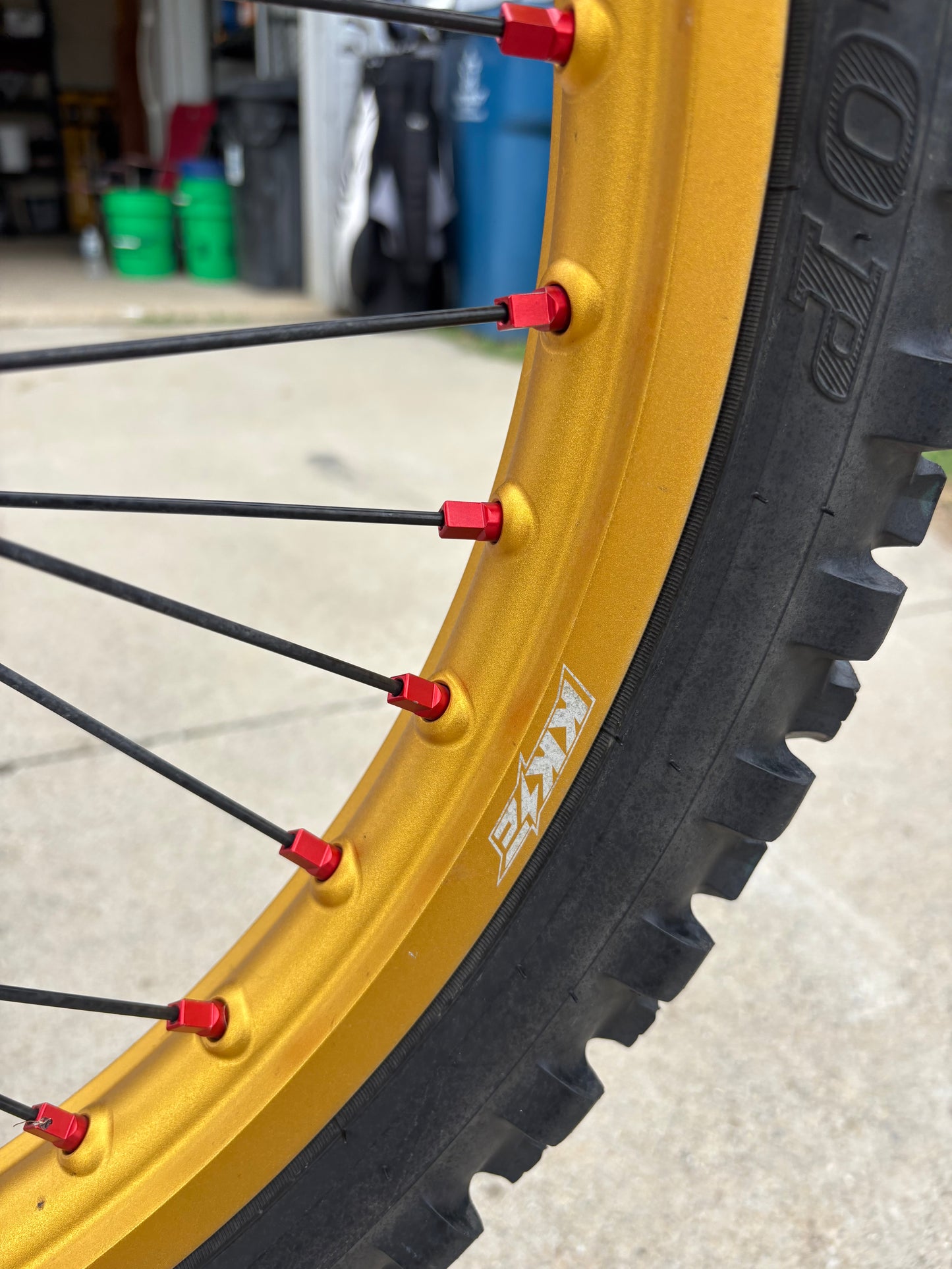 KKE 21/18 Ultra Bee Wheels